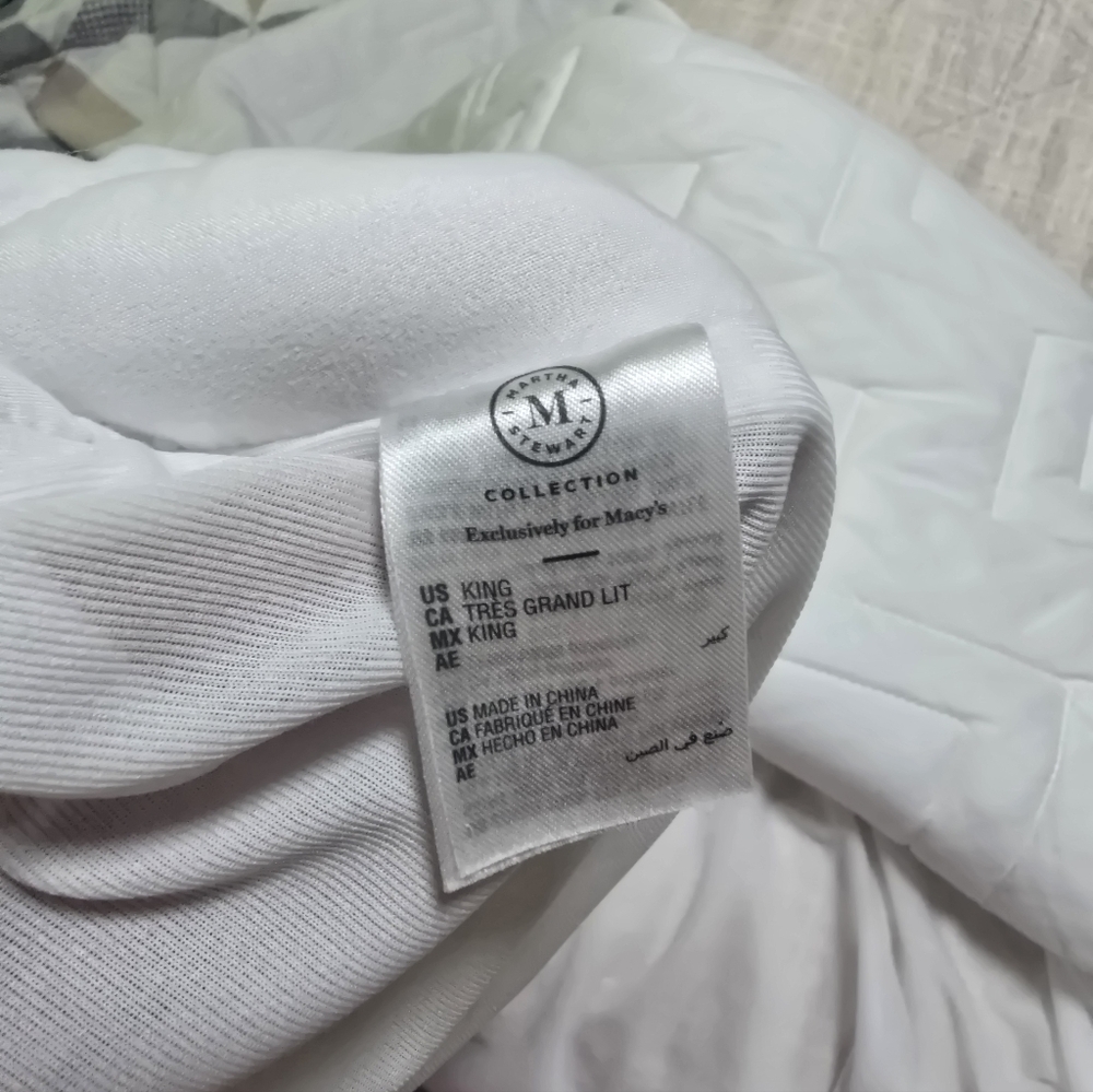 Hotel Collection White Chevron Mattress Cover - Picture 5 of 5